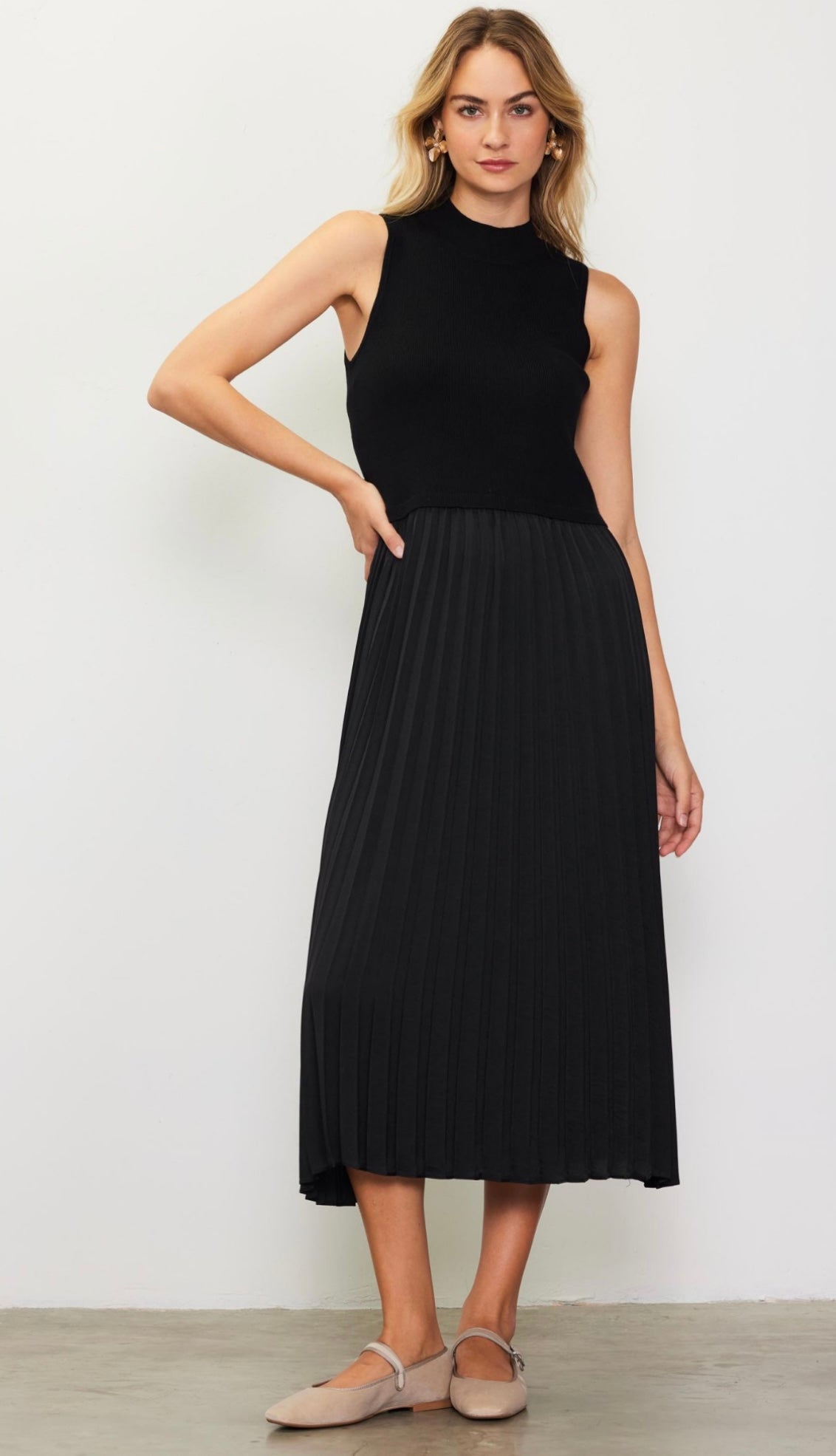 Pleated Contrast Mock Neck Dress Black