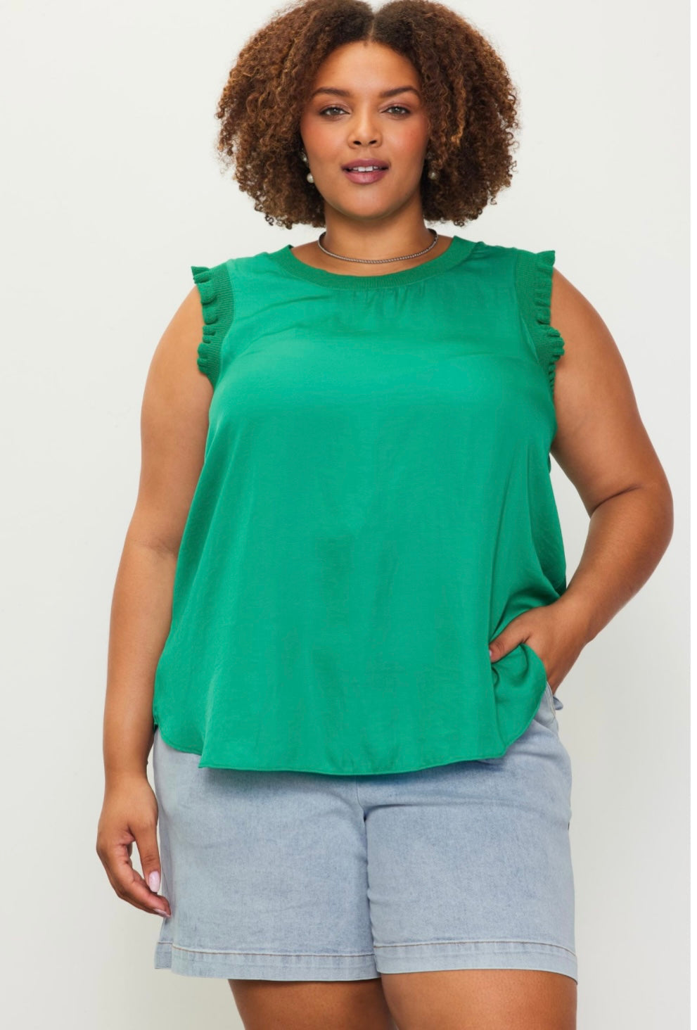 Curvy Ruffle Contrast Sleeve Top