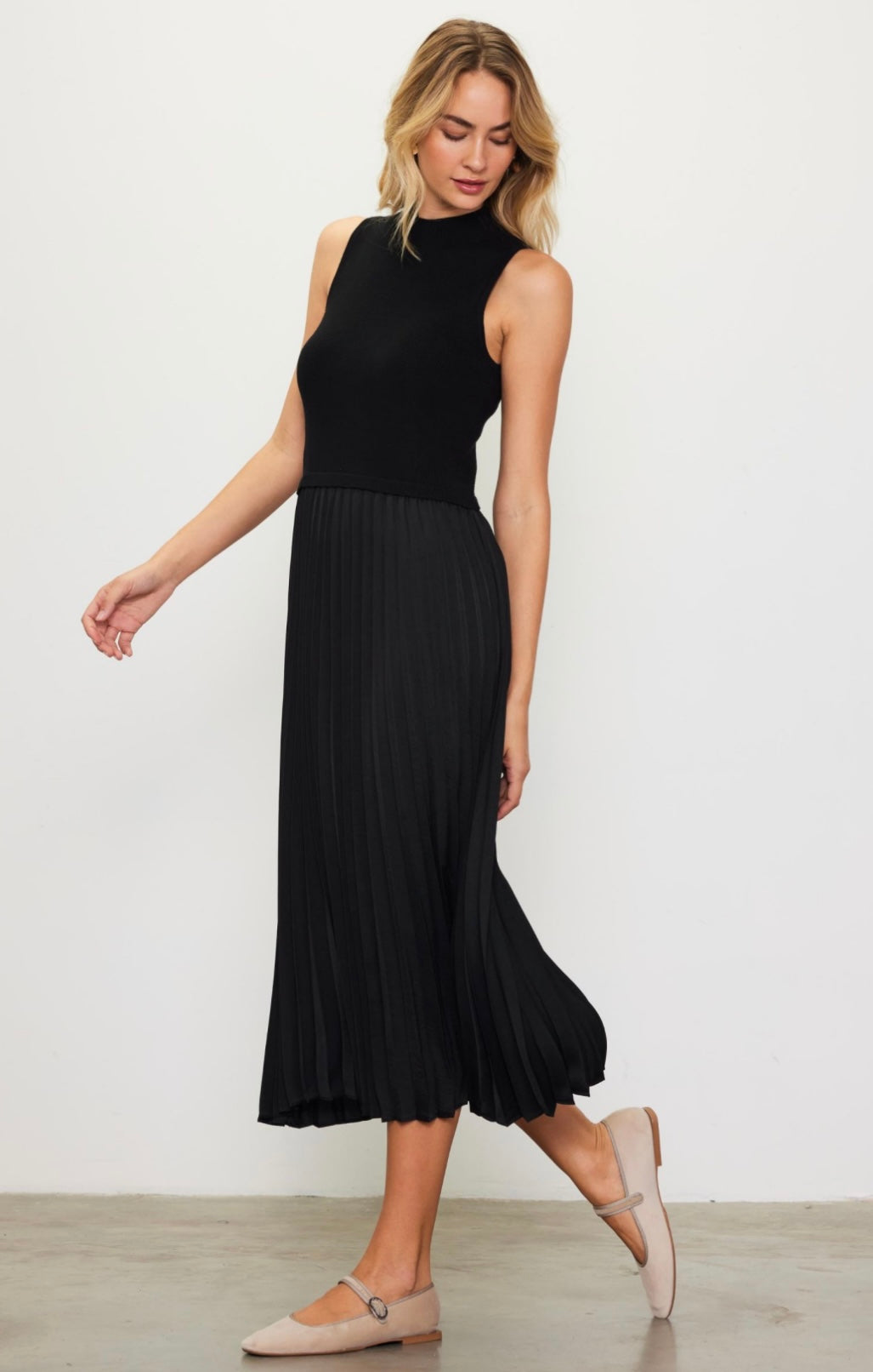 Pleated Contrast Mock Neck Dress Black