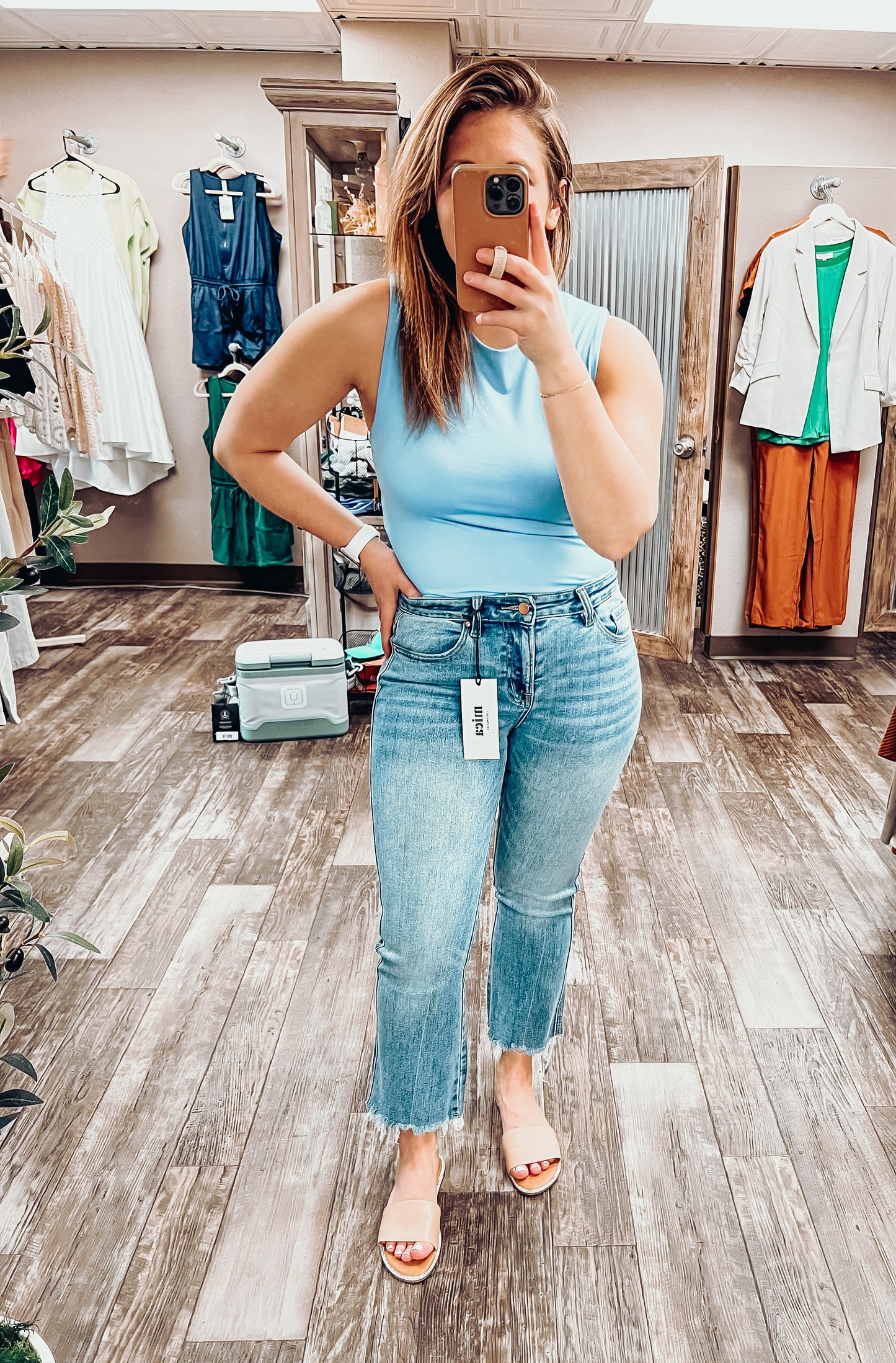 Chambray Crewneck Sleeveless Cropped Top